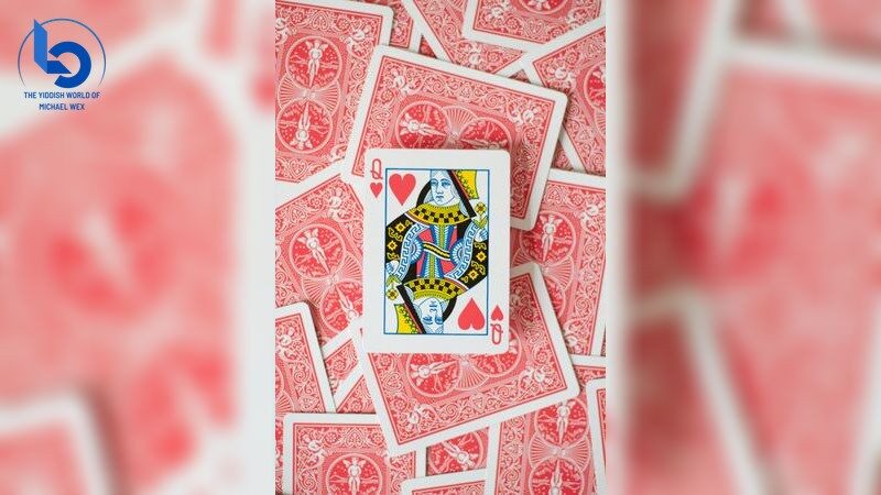 Màu sắc nào giúp người mệnh Kim gặp may khi chơi phỏm?