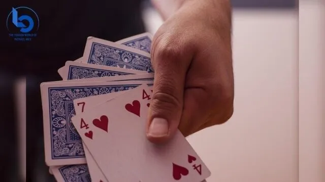 Màu sắc may mắn theo năm sinh khi chơi ba cây?